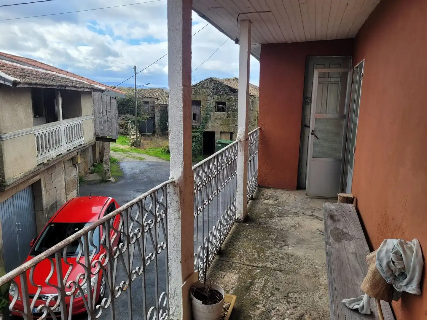 Vista exterior de Finca rústica en venda en Trasmiras amb Terrassa