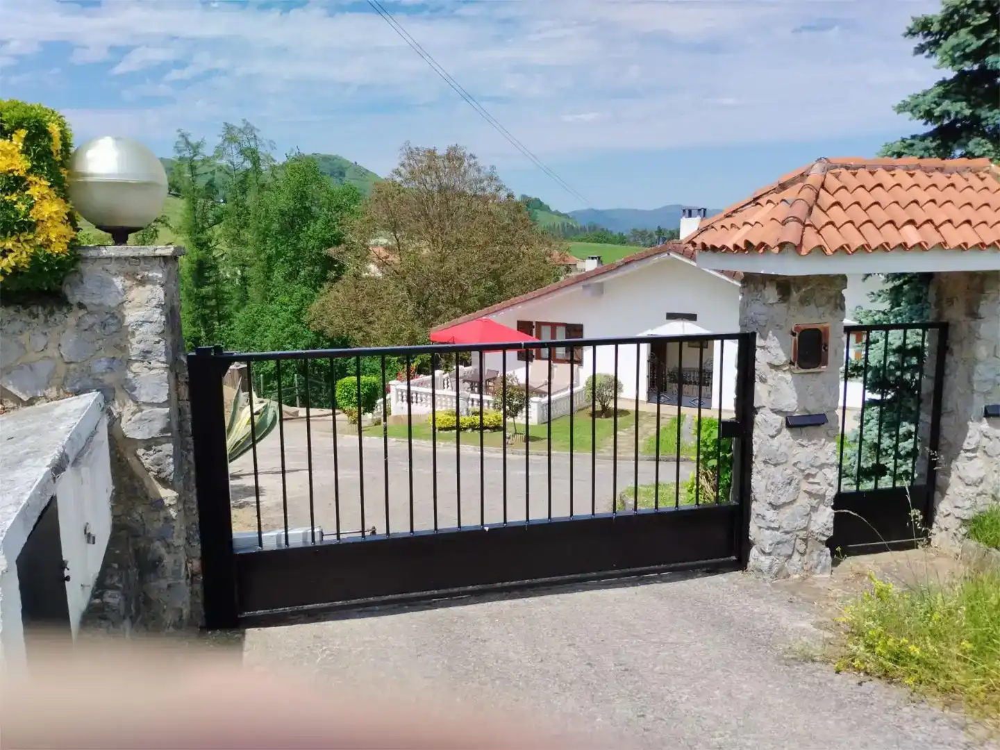 Vista exterior de Piso en venta en Hernialde con Jardín privado, Parquet y Trastero