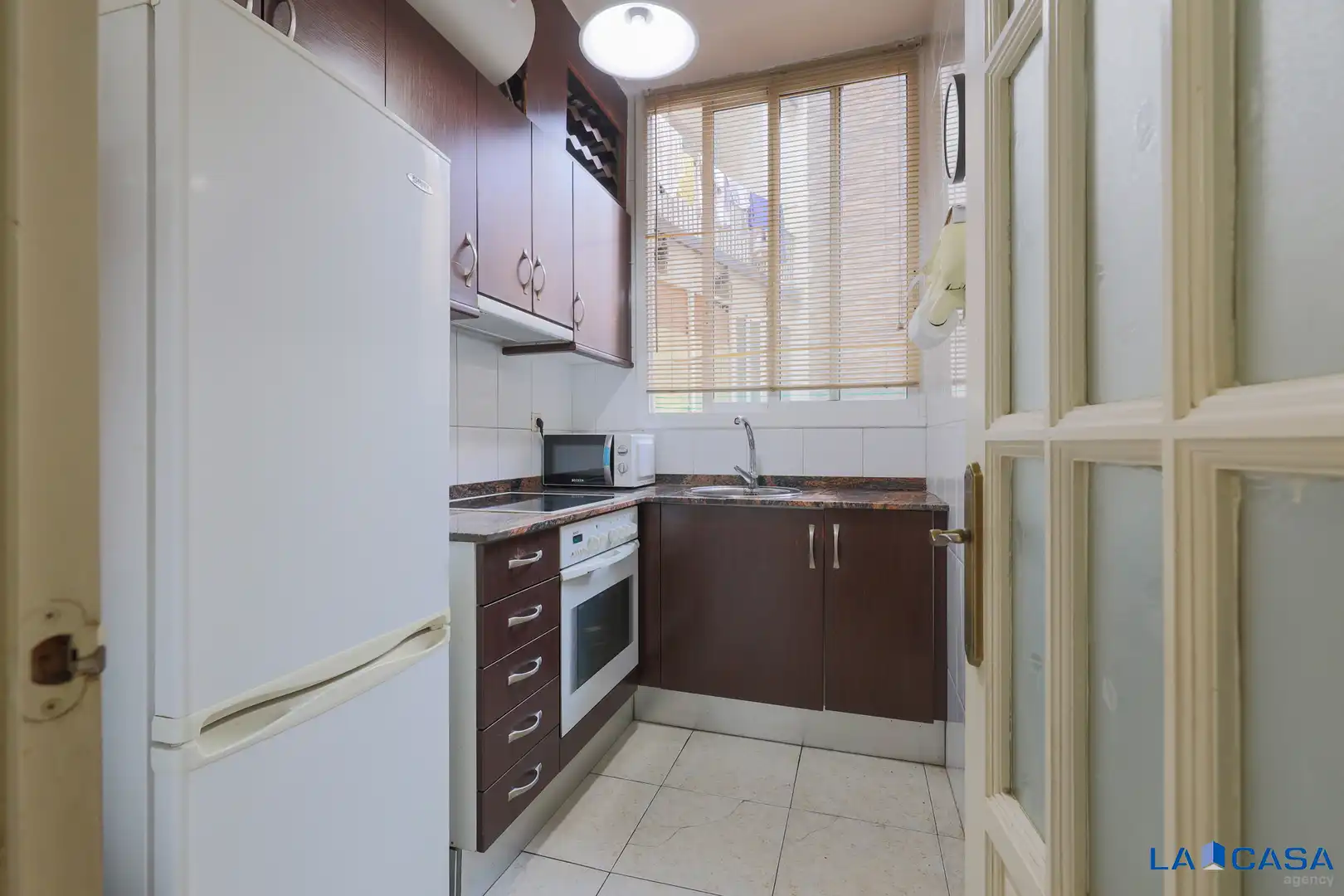 Cocina de Piso en venta en Barcelona con Balcón
