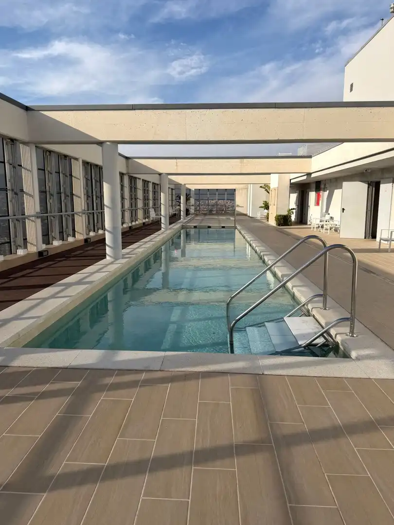 Swimming pool of Flat for sale in Barcelona  with Air Conditioner, Heating and Terrace