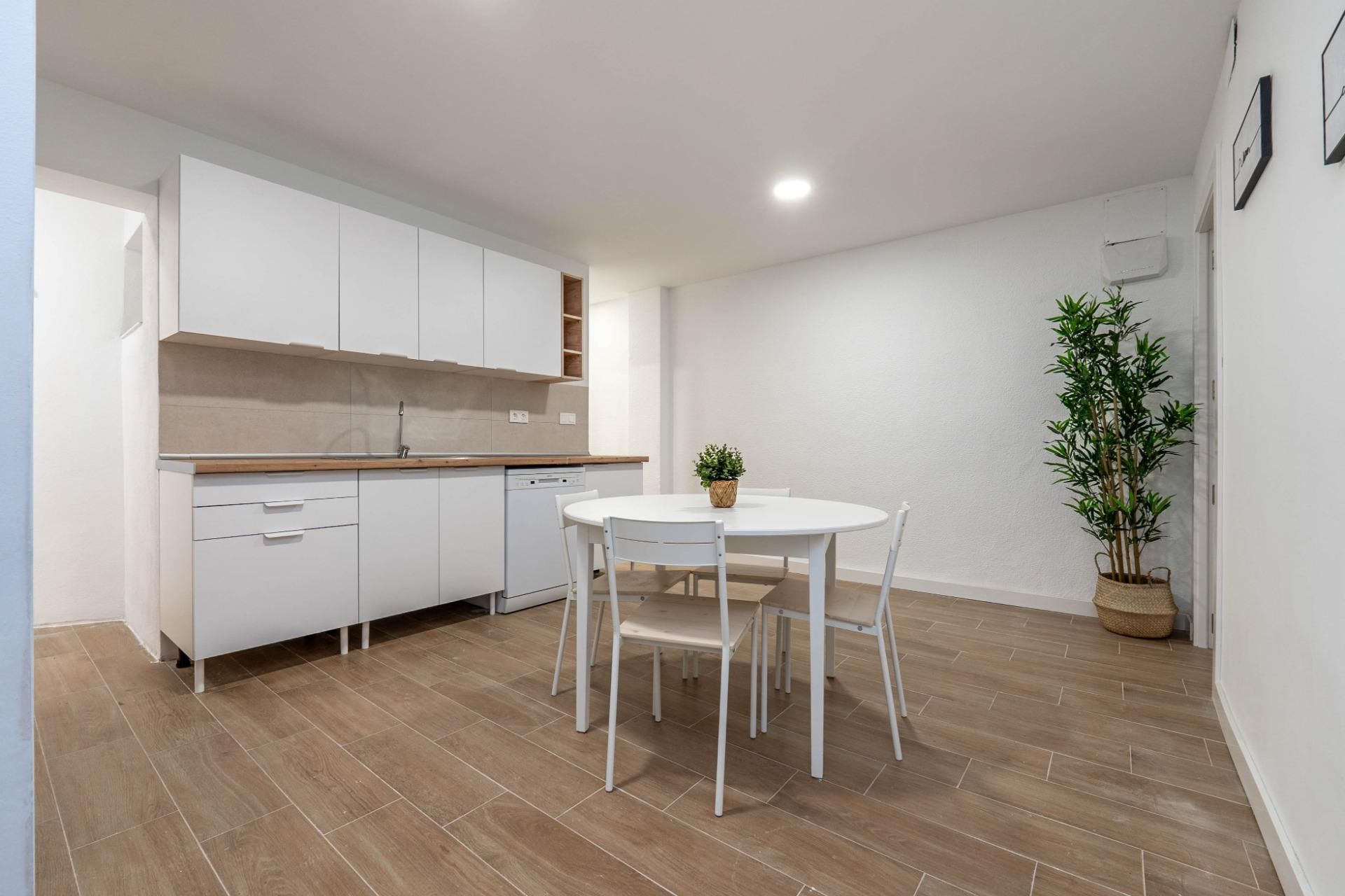 Piso en venta en Calle JUAN DE LA CIERVA, Barrio de Zaidín
