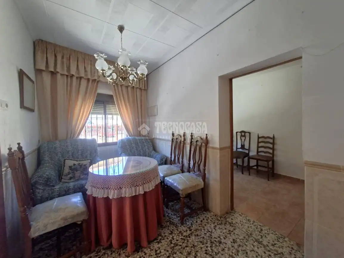 Sala d'estar de Casa adosada en venda en Valle del Zalabí amb Calefacció i Terrassa