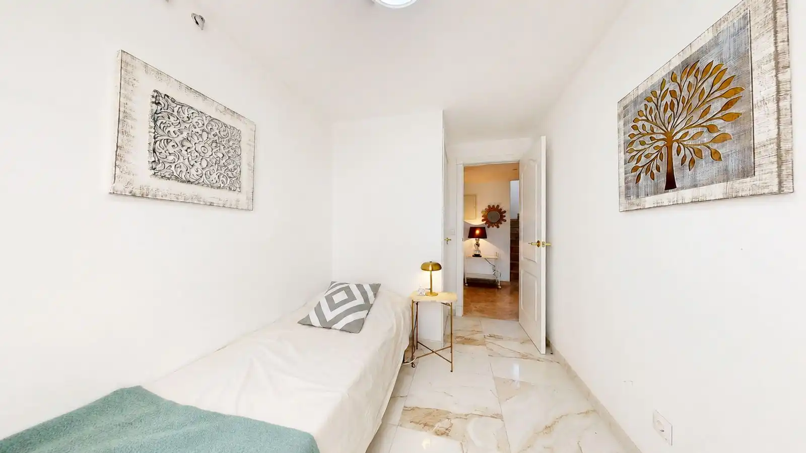 Bedroom of Attic for sale in Marbella  with Air Conditioner, Terrace and Furnished