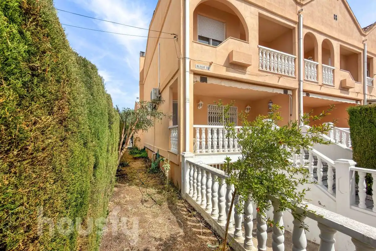 Exterior view of Detached homes for rent in Benicasim / Benicàssim  with Air Conditioner, Heating and Terrace