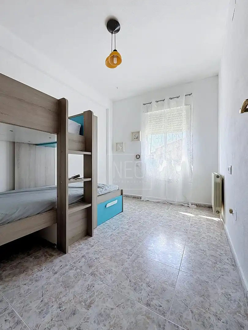 Dormitori de Casa adosada en venda en Las Gabias amb Aire condicionat