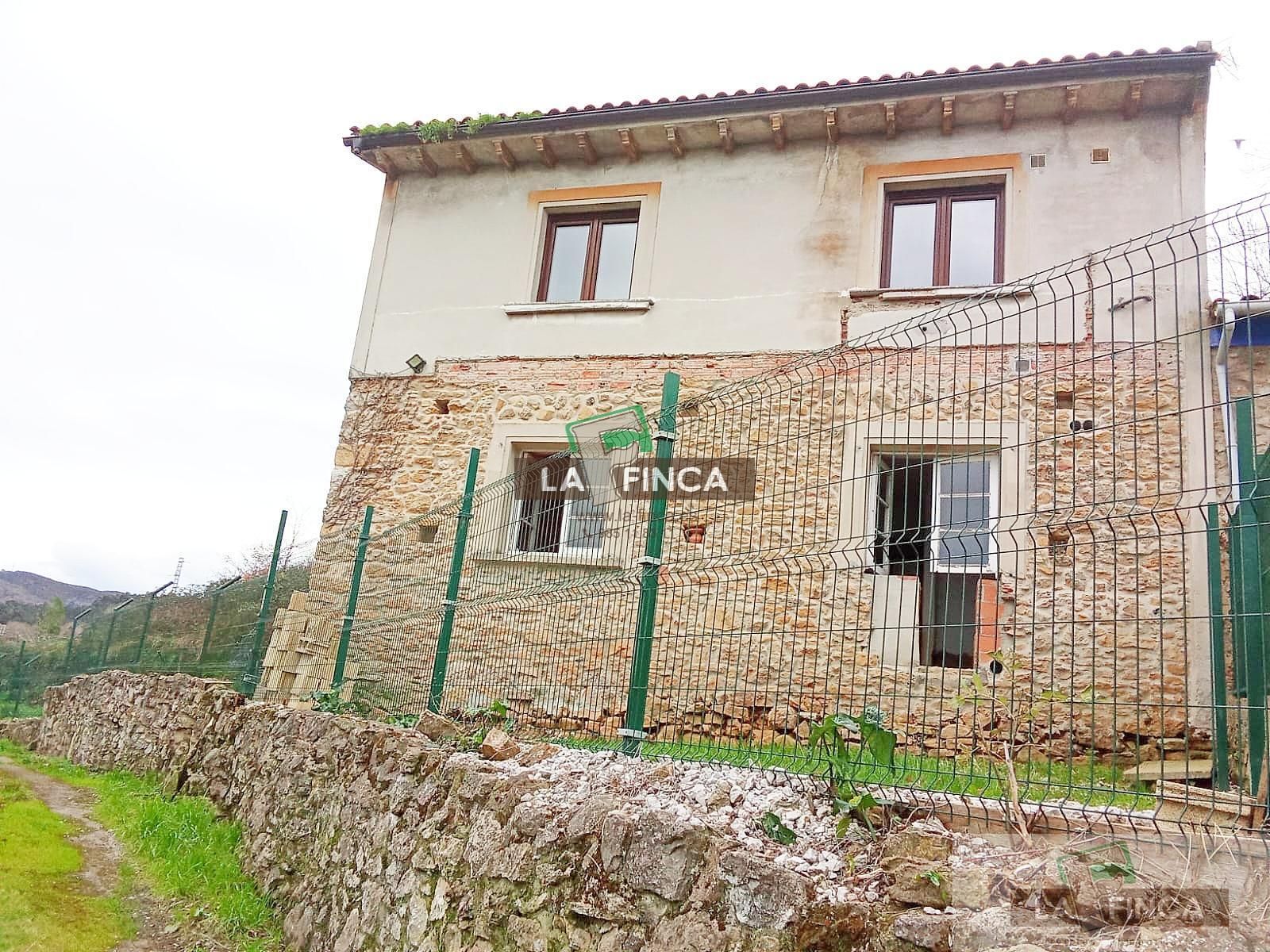 Vista exterior de Casa adosada en venda en Siero