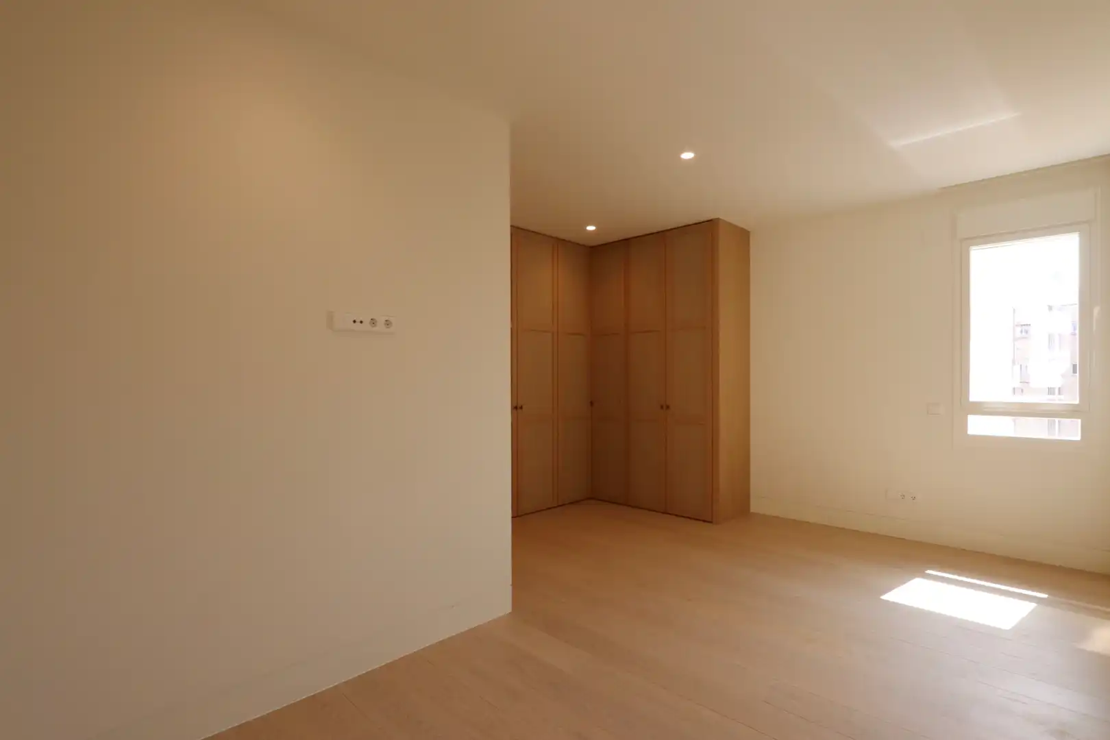 Dormitori de Àtic en venda en Madrid amb Aire condicionat, Calefacció i Parquet