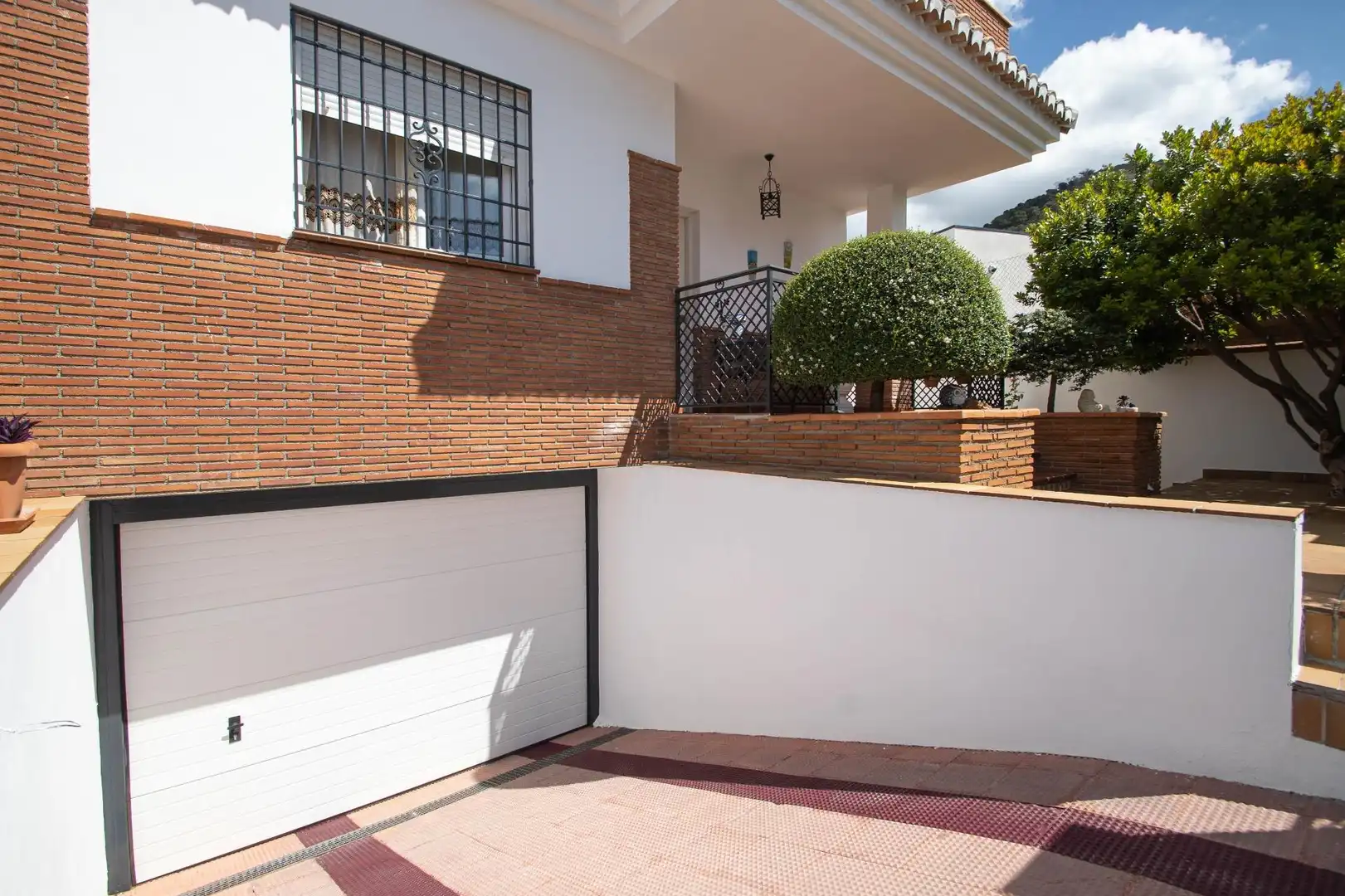 Vista exterior de Casa o xalet en venda en Nívar amb Aire condicionat, Calefacció i Jardí privat