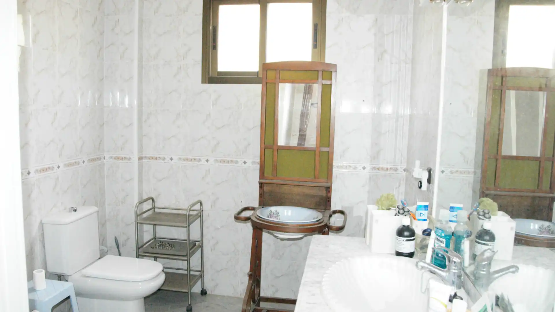 Baño de Casa o chalet en venta en Espartinas con Aire acondicionado, Jardín privado y Terraza