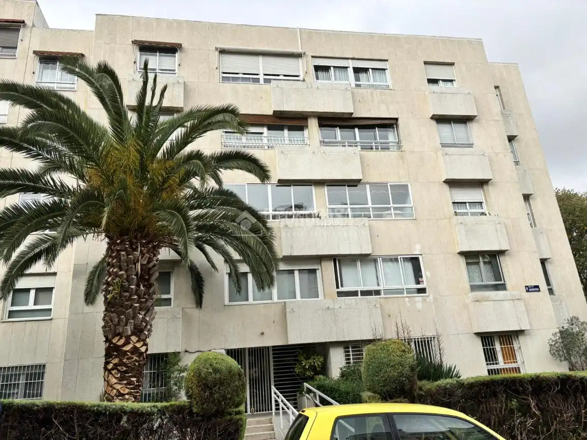 Vista exterior de Piso en venta en Madrid con Aire acondicionado y Parquet