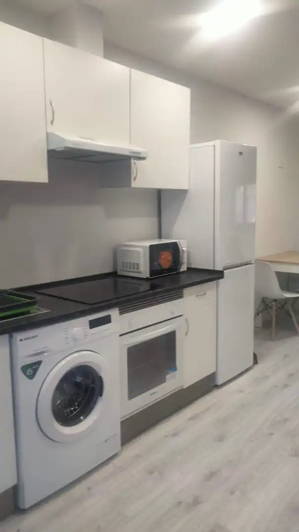 Cuina de Apartament de lloguer en Villaviciosa de Odón amb Aire condicionat i Moblat