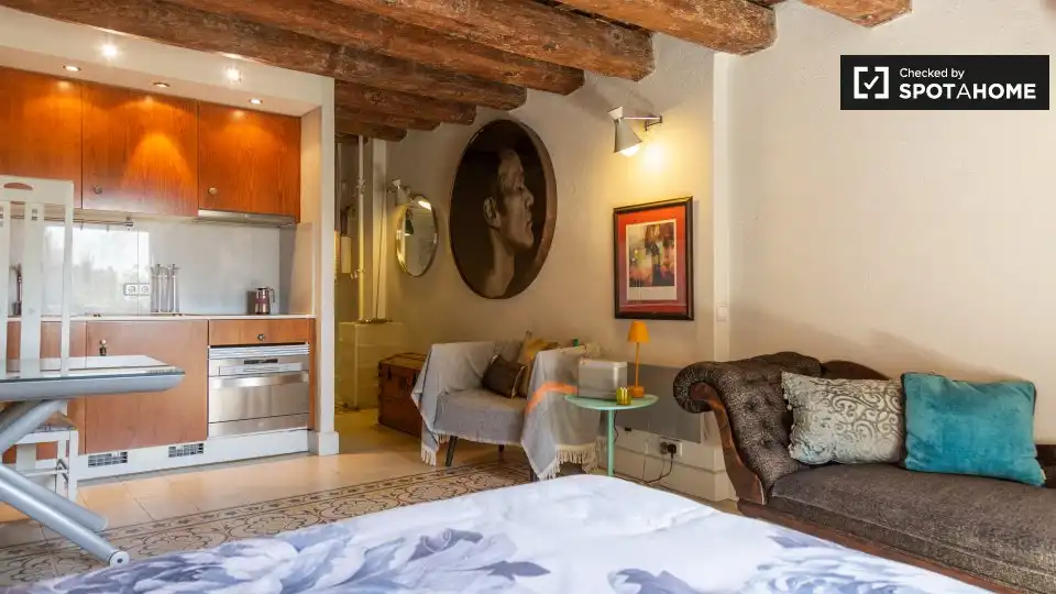 Flat to rent in Ciutat Vella, imagen 2