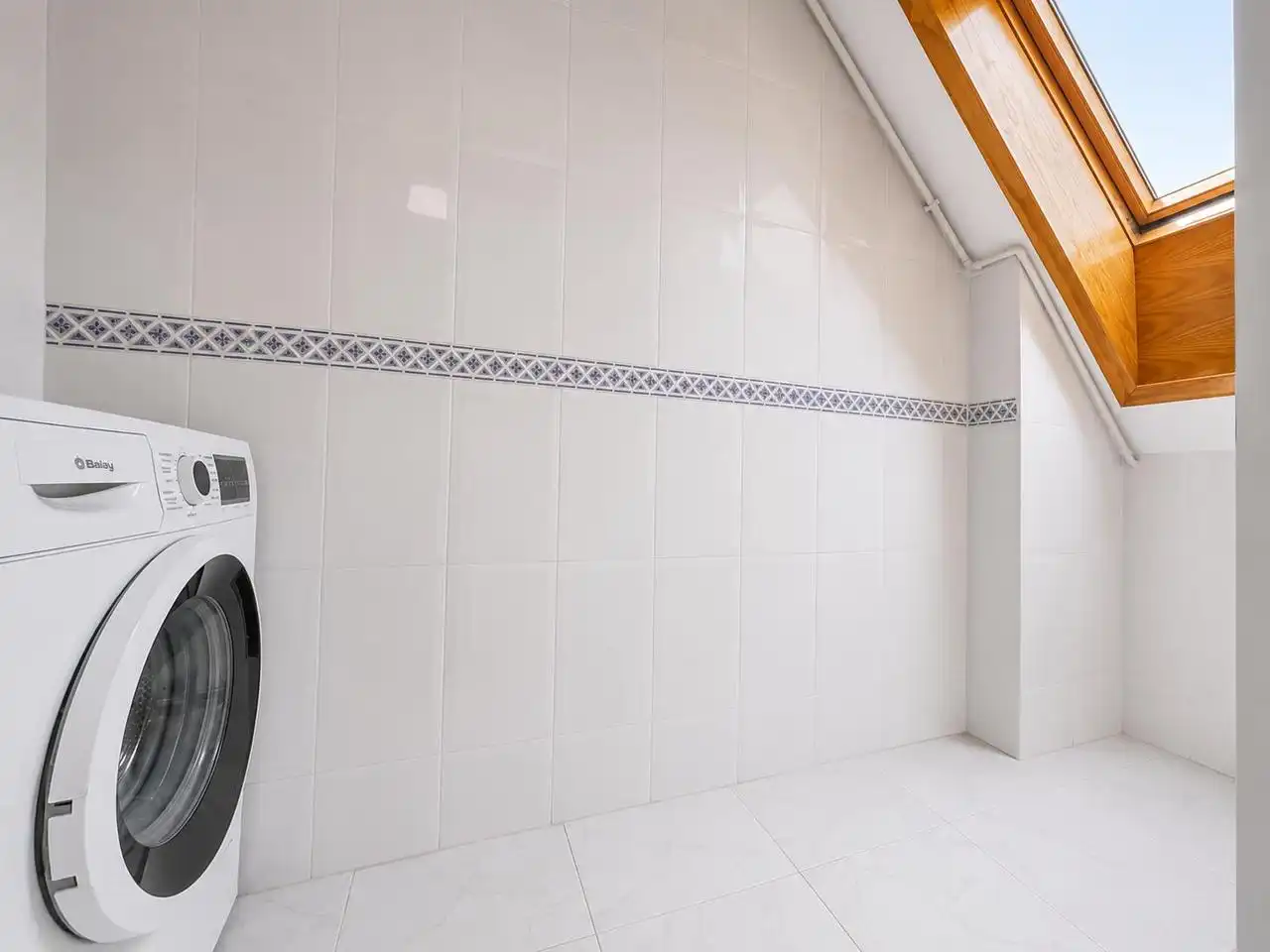 Bathroom of Attic for sale in Culleredo  with Heating, Parquet flooring and Storage room