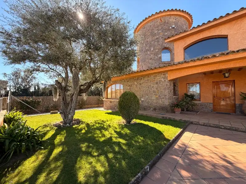 Exterior view of Houses for sale in Mont-ras  with Air Conditioner, Heating and Private garden