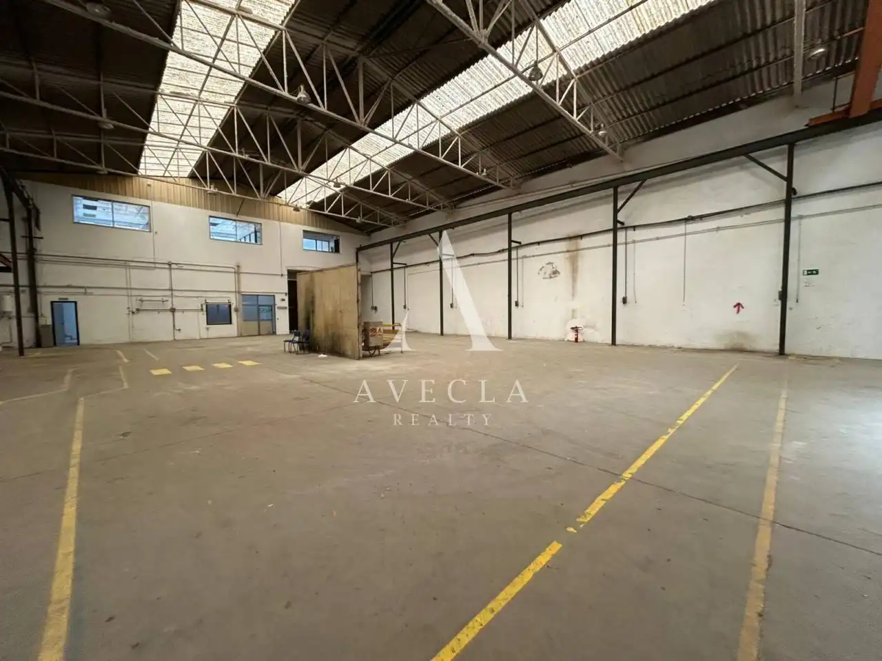 Vista exterior de Nave industrial de alquiler en Sant Climent de Llobregat