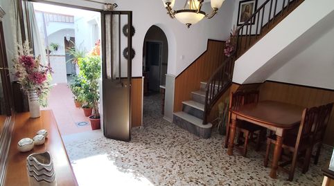 Casa céntrica en Coín, 3 dormitorios, patio y terraza