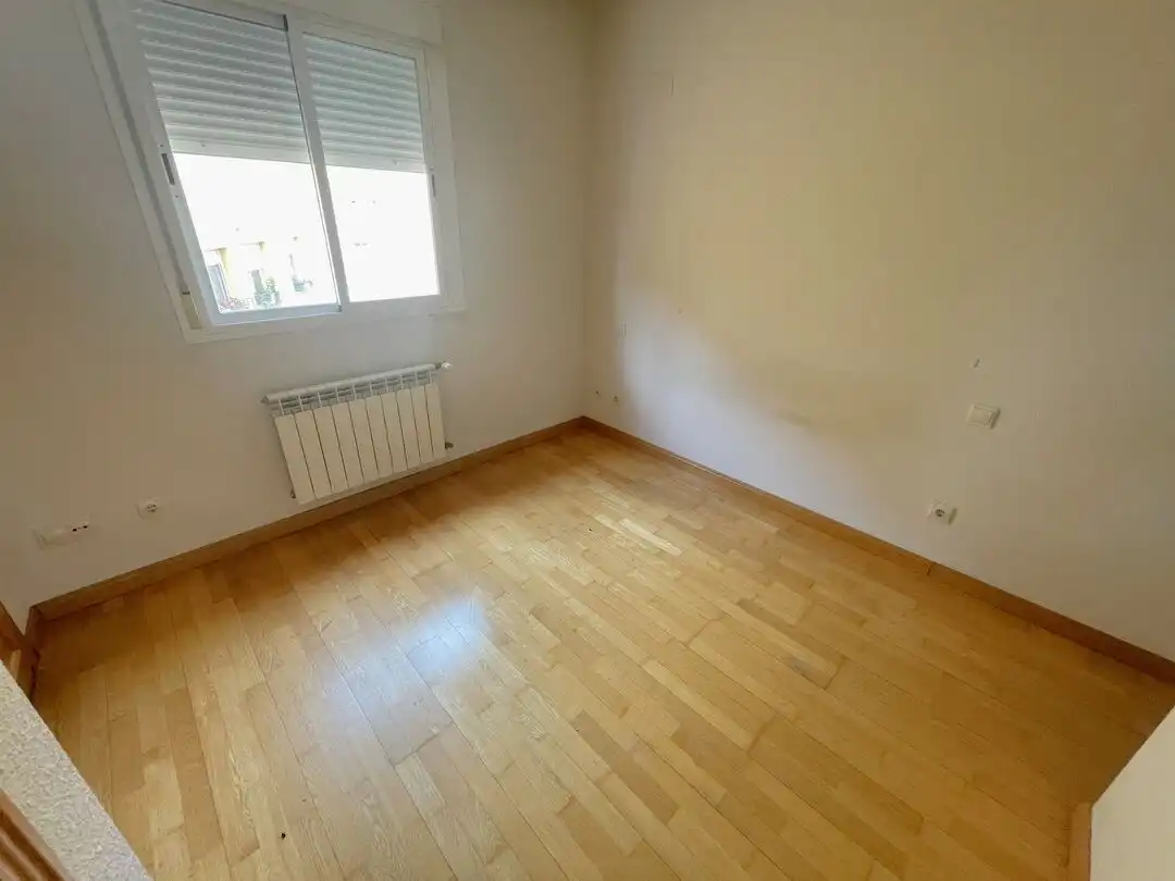 Bedroom of Duplexes for sale in Toledo  with Heating and Swimming Pool