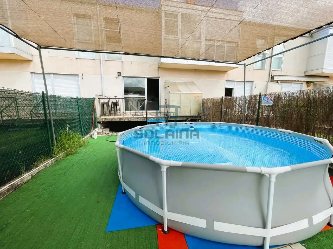 Piscina de Casa adosada en venta en A Arnoia con Calefacción, Jardín privado y Parquet