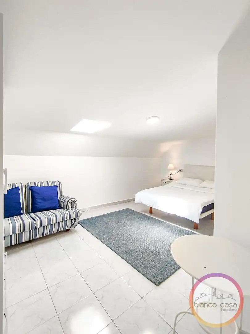 Schlafzimmer von Wohnung zur Miete in Fisterra mit Heizung und Möbliert