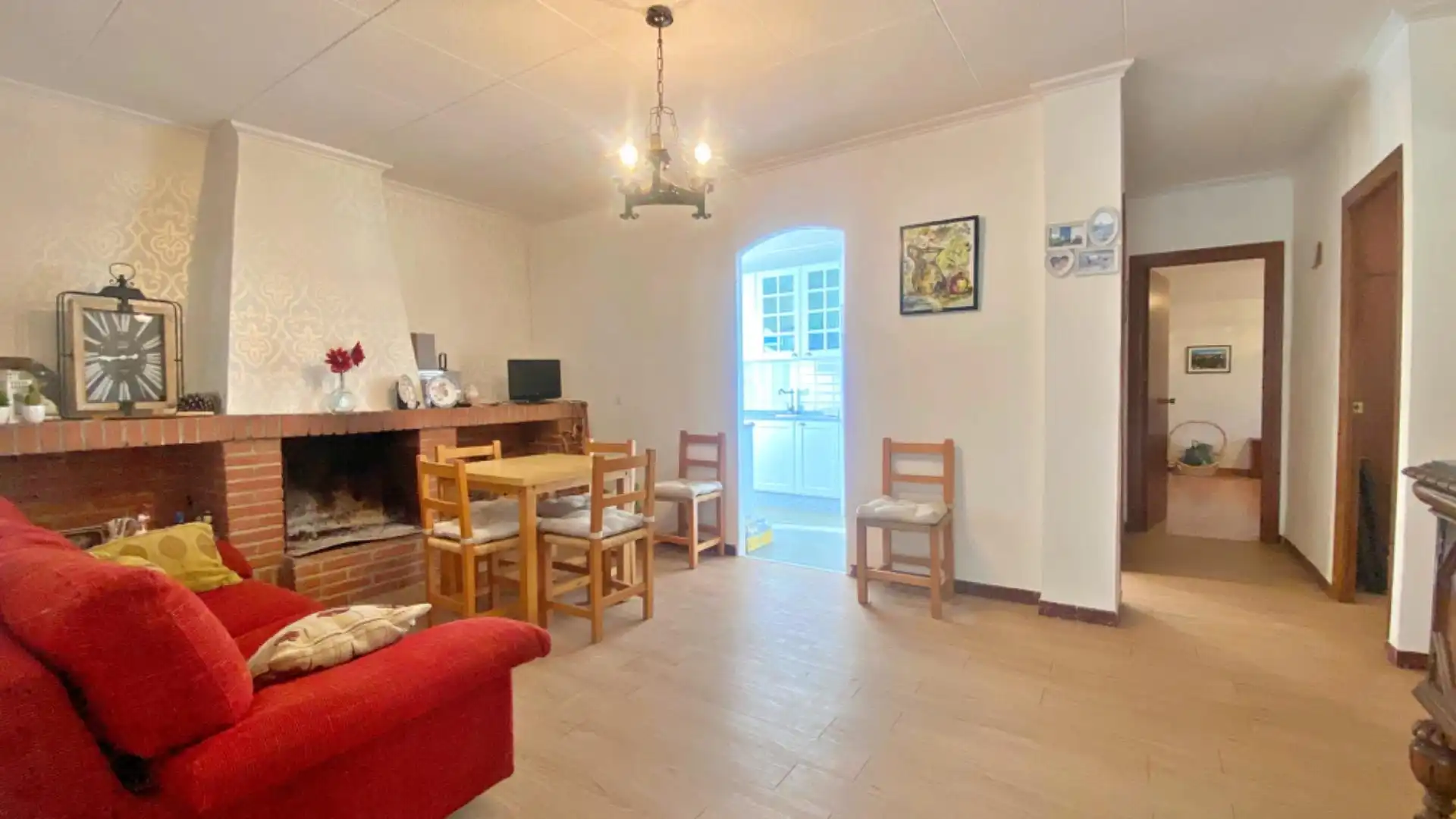 Sala d'estar de Casa o xalet en venda en Totana amb Jardí privat i Moblat