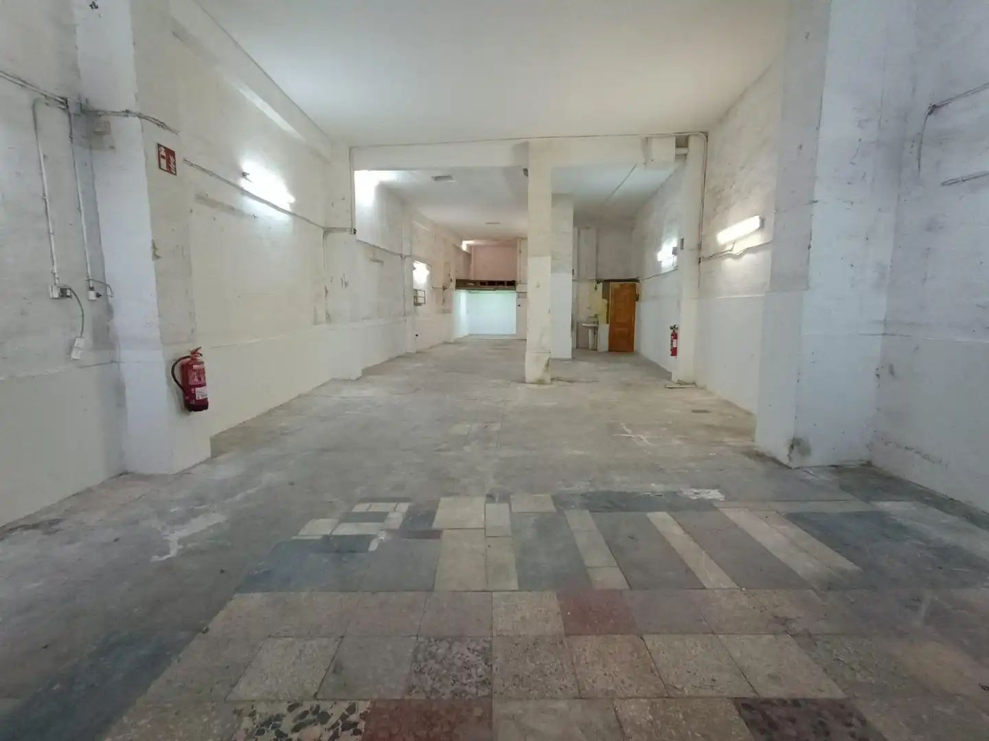 Local comercial en venta en Bagatza - San Vicente