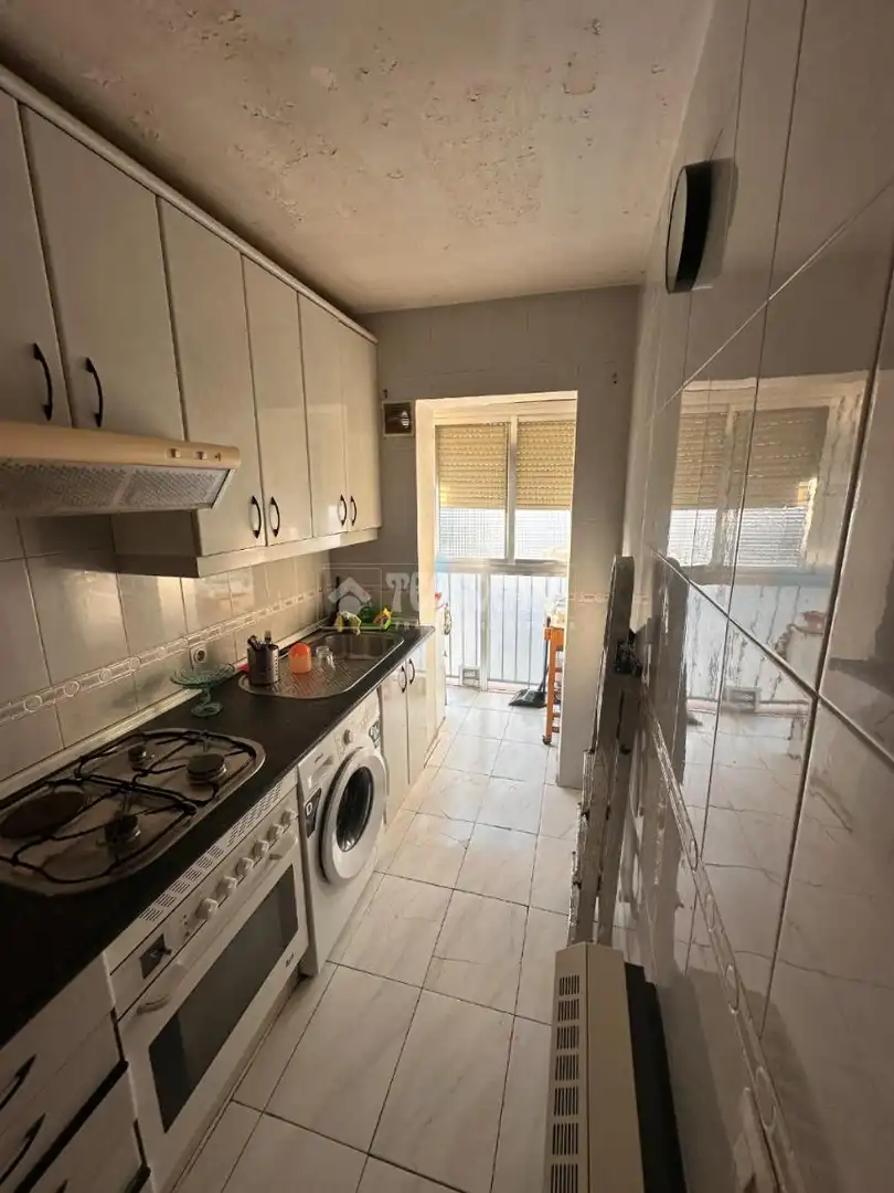 Cocina de Piso en venta en Madrid con Calefacción, Terraza y Balcón