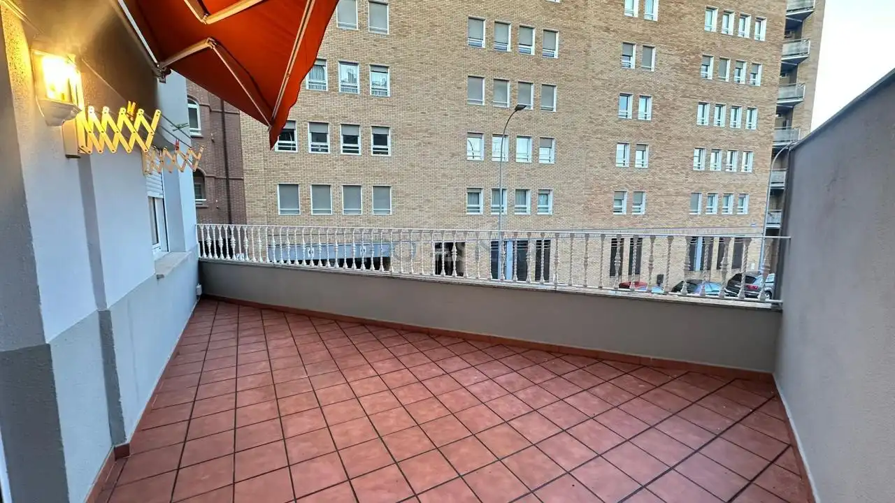 Terraza de Piso en venta en León Capital  con Calefacción, Terraza y Amueblado