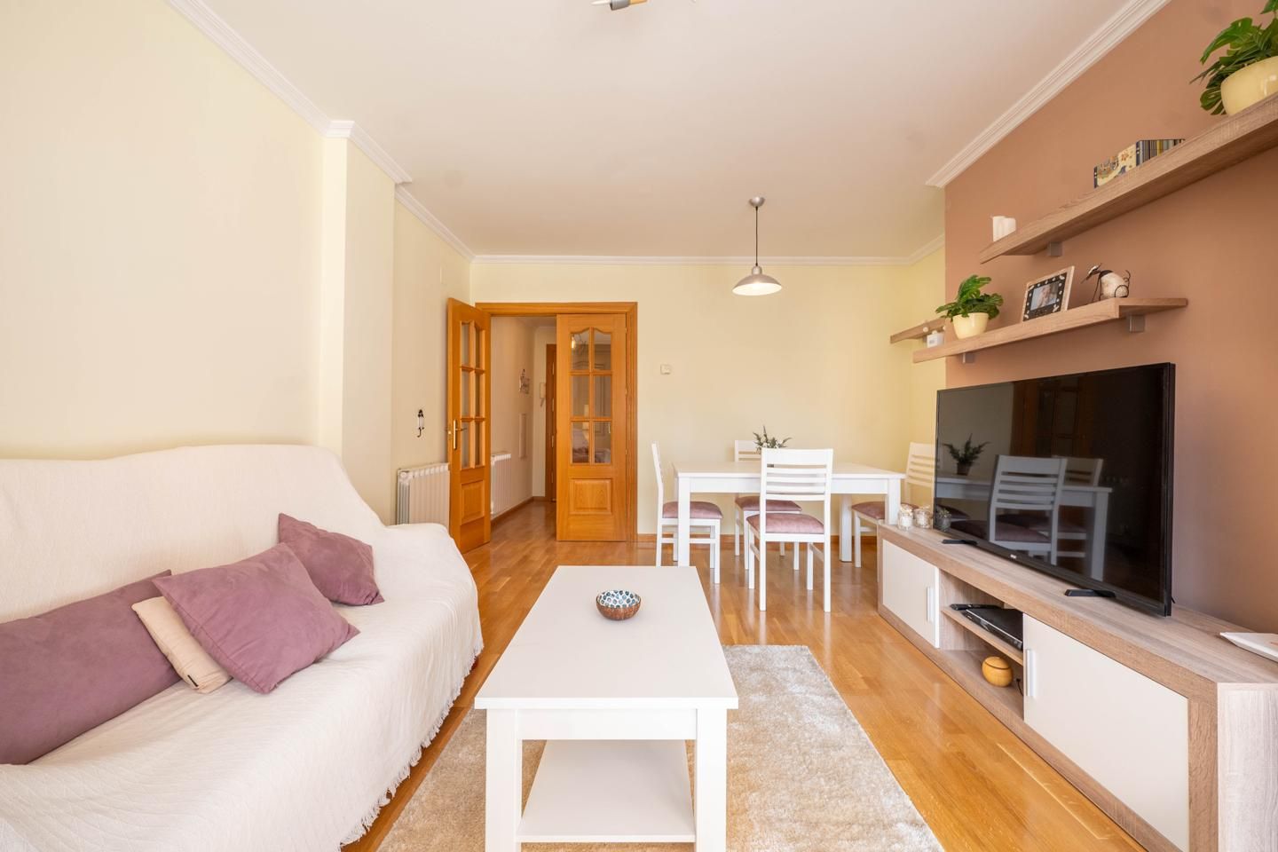 Sala d'estar de Pis en venda en Ávila Capital amb Calefacció, Terrassa i Traster