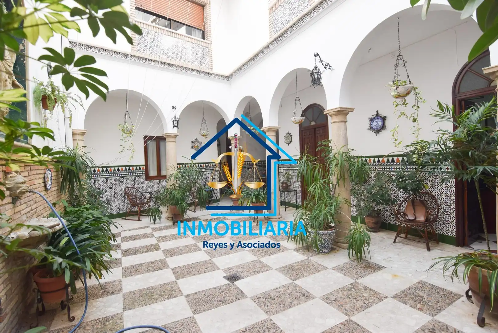 Jardí de Casa o xalet en venda en Córdoba amb Aire condicionat