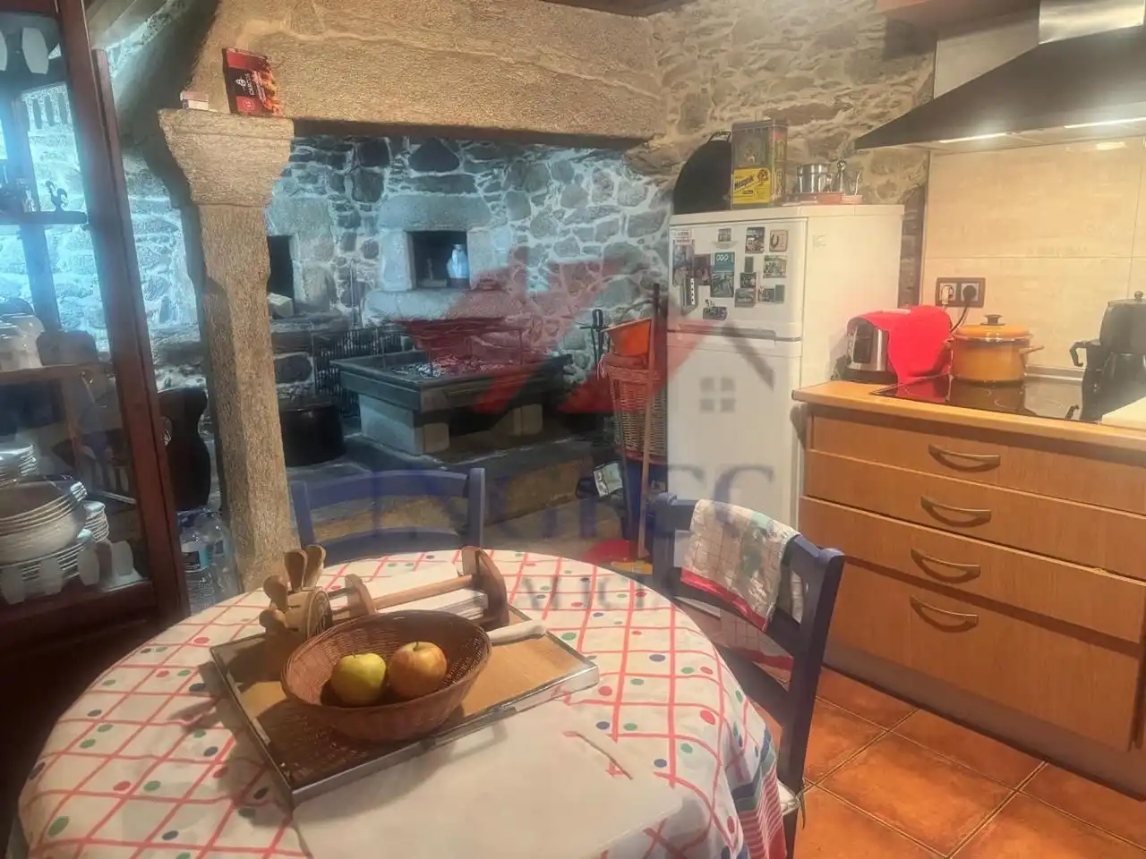 Casa rústica amb terrassa en venda a Leduzo, imagen 39