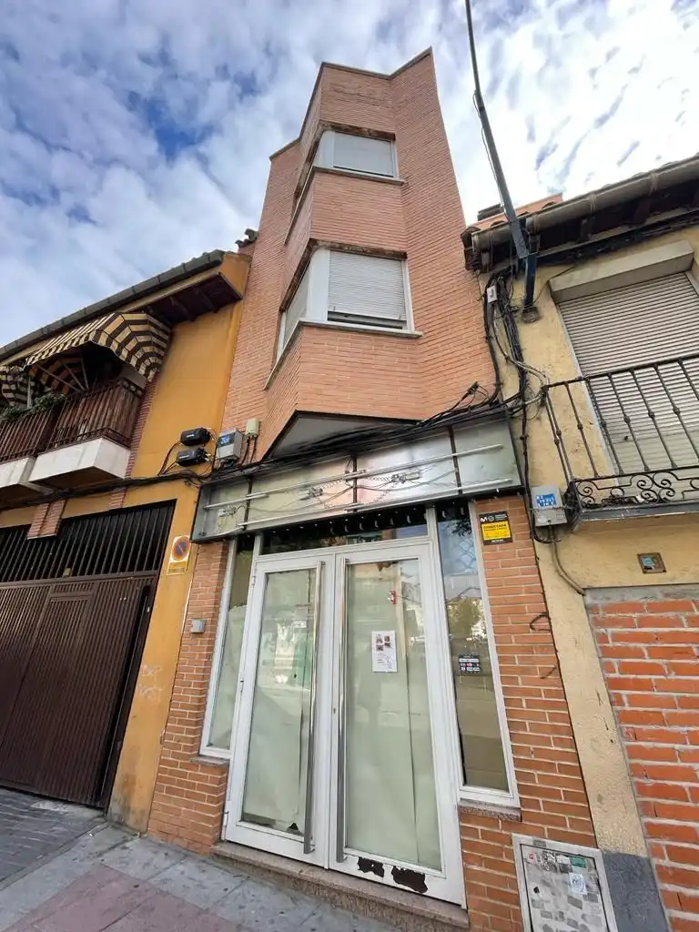 Außenansicht von Büro zum Verkauf in Getafe mit Klimaanlage