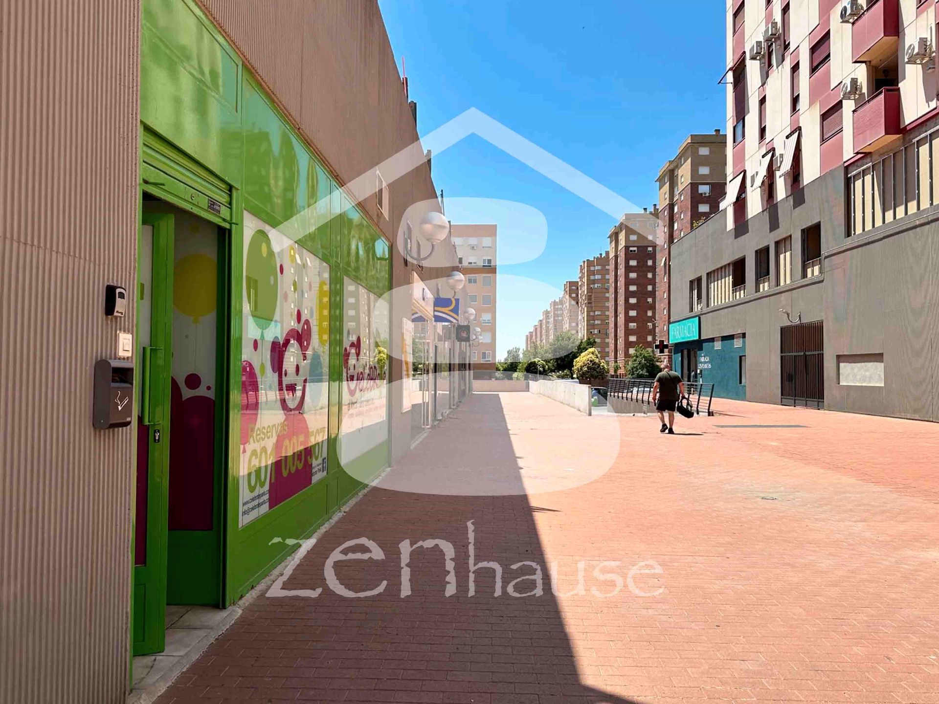 Exterior view of Premises for sale in Parla  with Air Conditioner