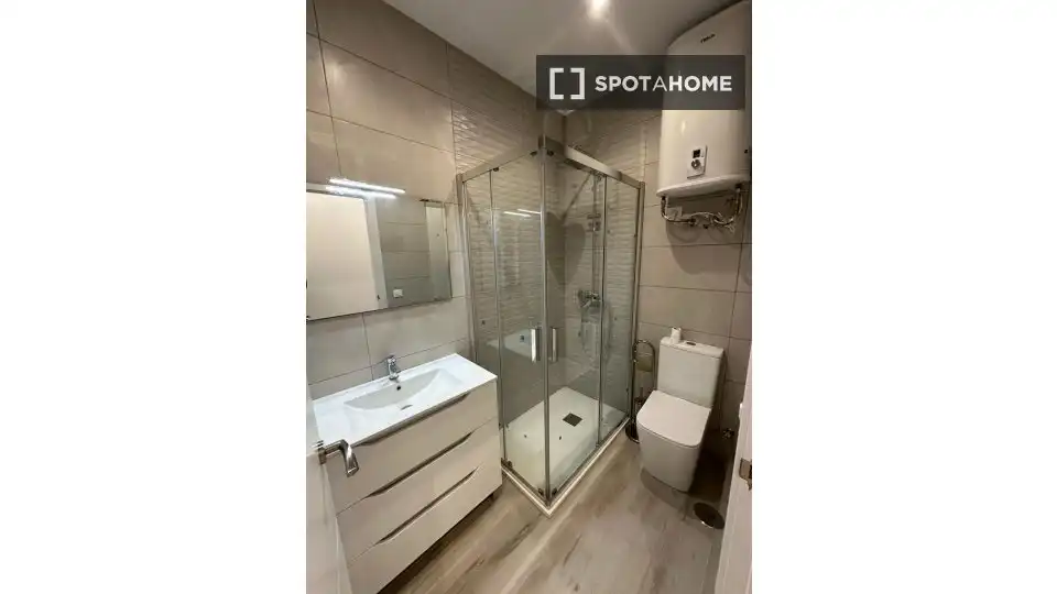 Room in Gaztambide