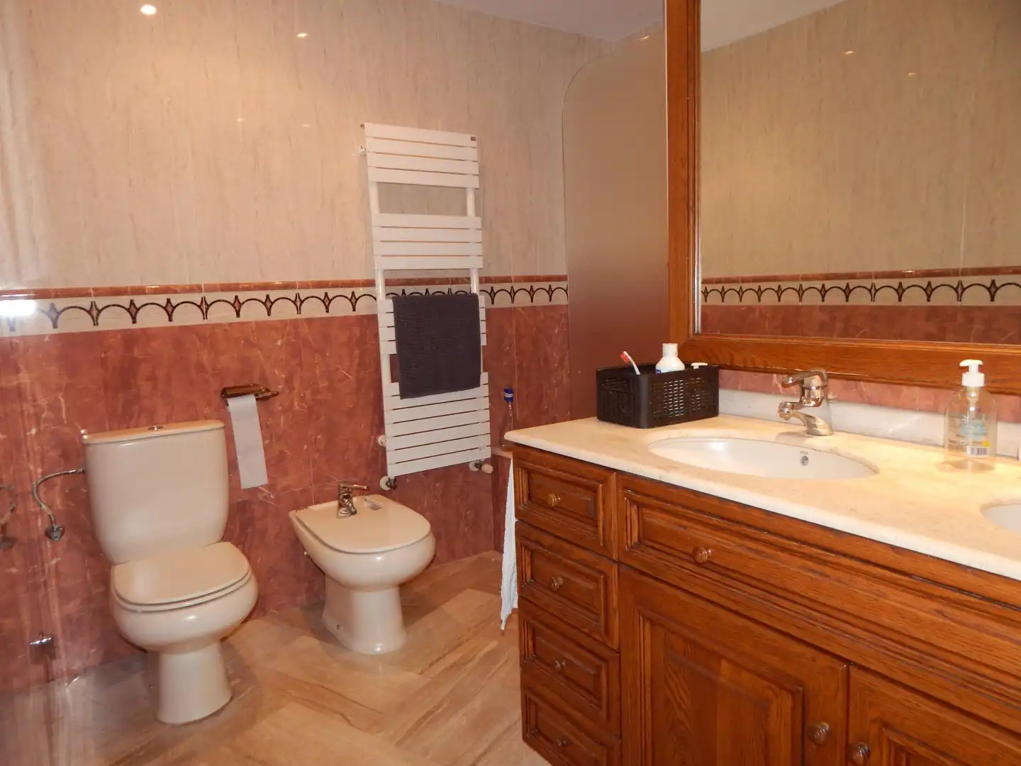 Bathroom of Flat for sale in Bocairent  with Air Conditioner, Heating and Furnished