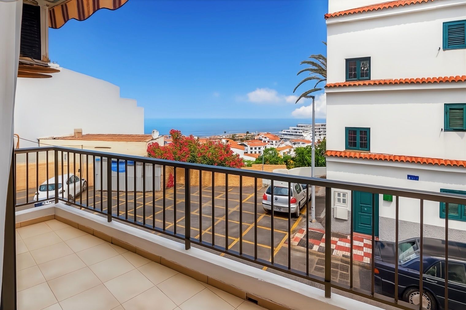 Vista exterior de Apartament en venda en Santiago del Teide amb Aire condicionat, Terrassa i Traster