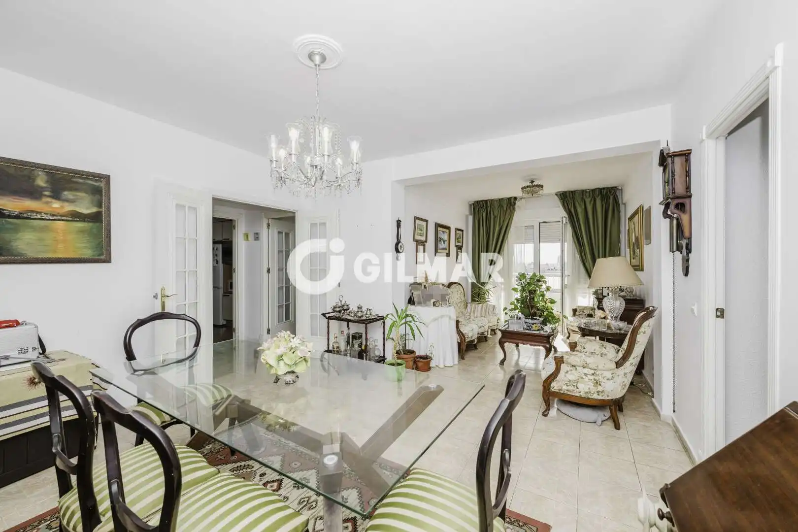 Sala d'estar de Pis en venda en Cádiz amb Balcó