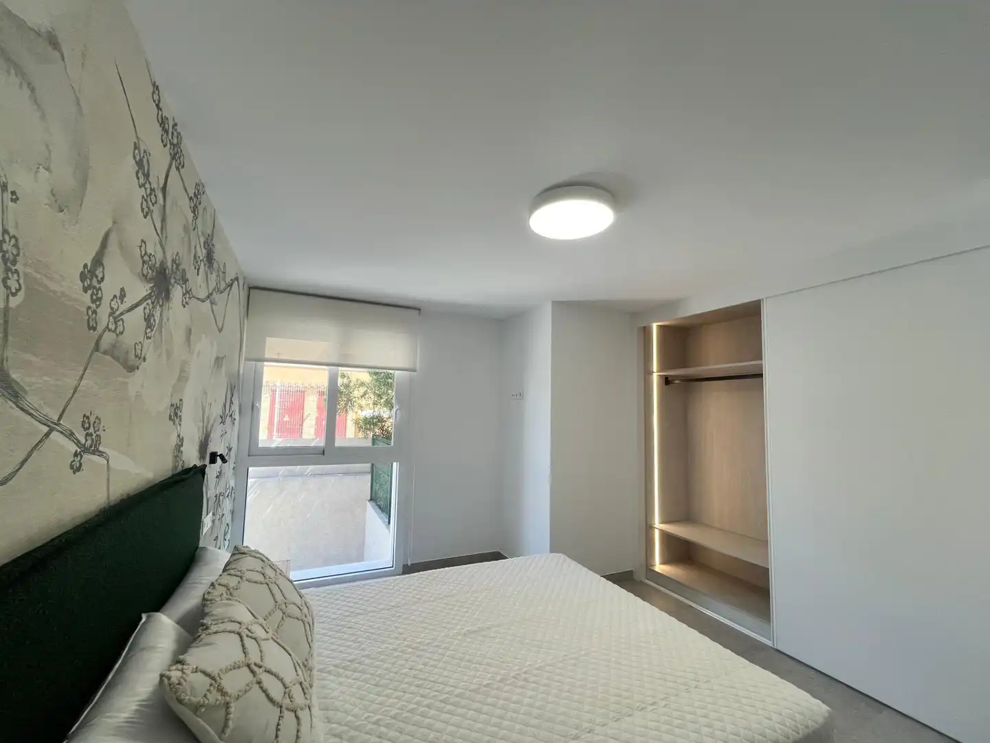Dormitori de Apartament en venda en Torrevieja amb Piscina comunitària