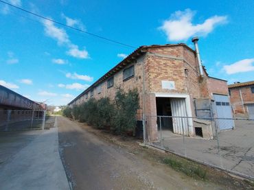 Nau industrial de lloguer a Camino Masarrabal 14