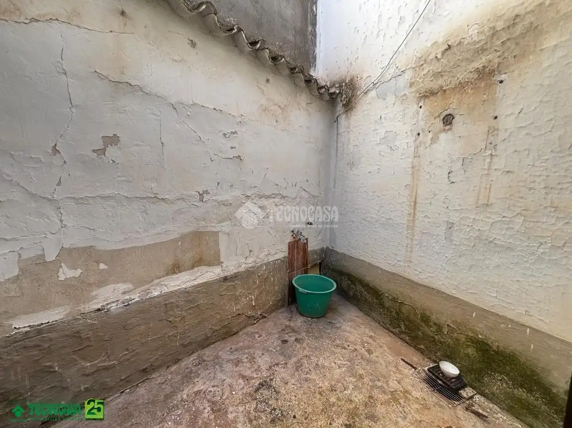 Casa adosada en venta en Membrilla