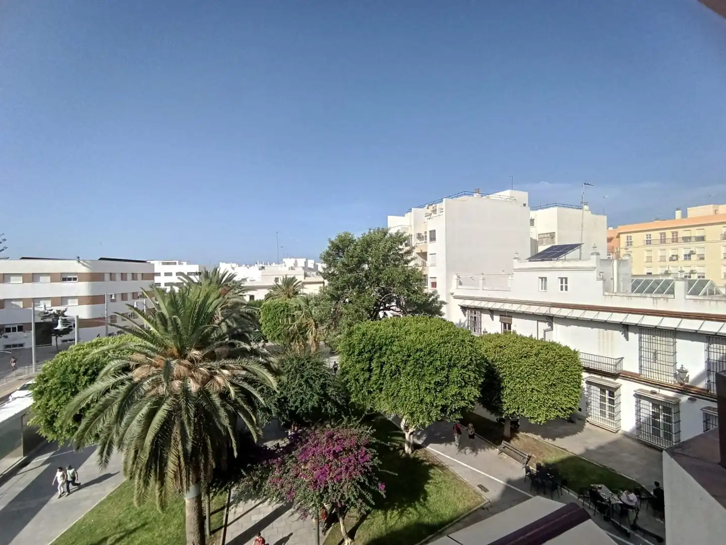 Vista exterior de Pis en venda en San Fernando amb Aire condicionat i Terrassa