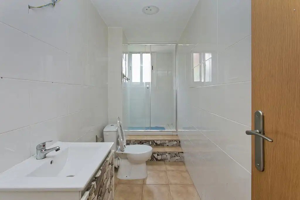 Baño de Piso en venta en Santa Perpètua de Mogoda