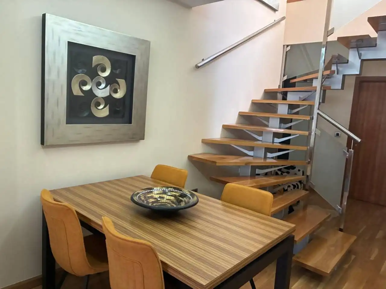 Comedor de Dúplex en venta en León Capital  con Calefacción y Trastero