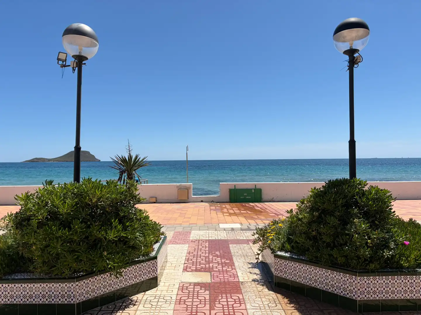 Außenansicht von Wohnung zum Verkauf in La Manga del Mar Menor mit Klimaanlage, Terrasse und Möbliert