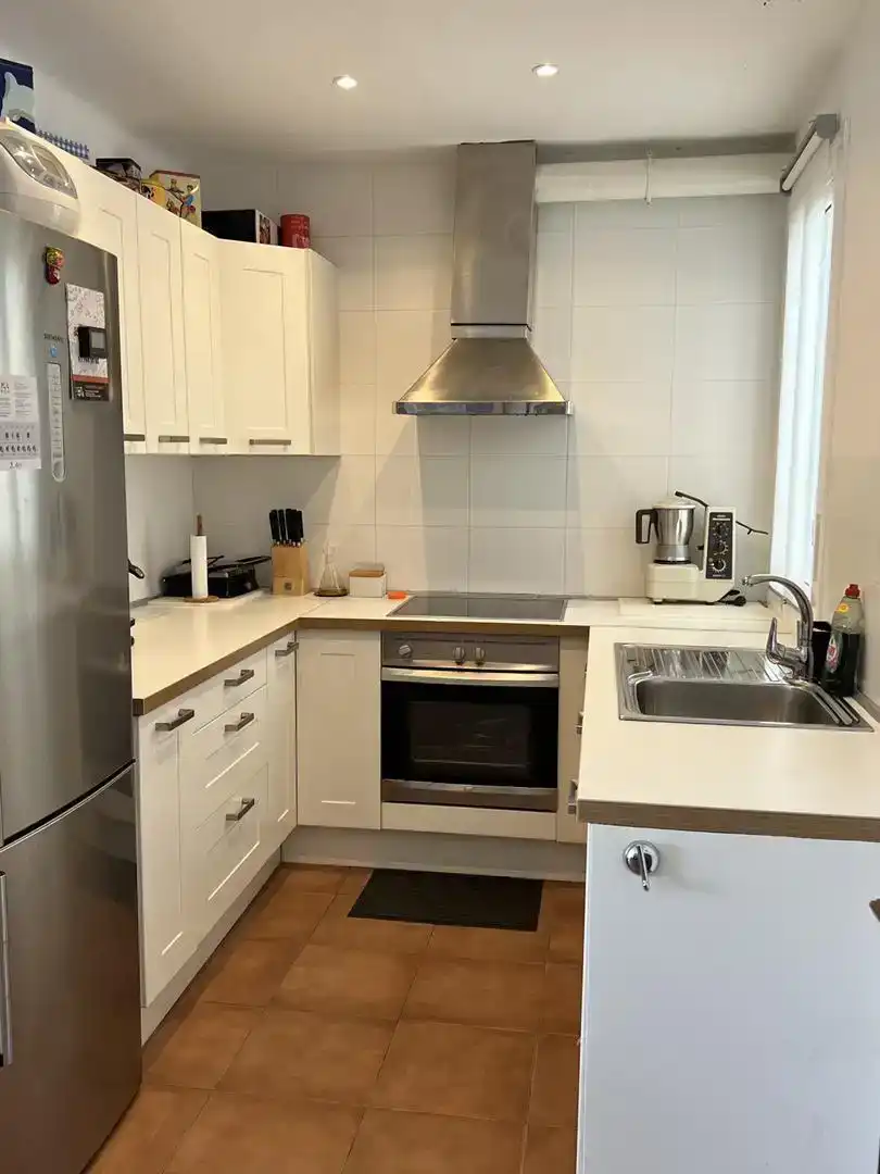 Cocina de Piso en venta en Sant Pol de Mar con Horno, Lavadora y Microondas