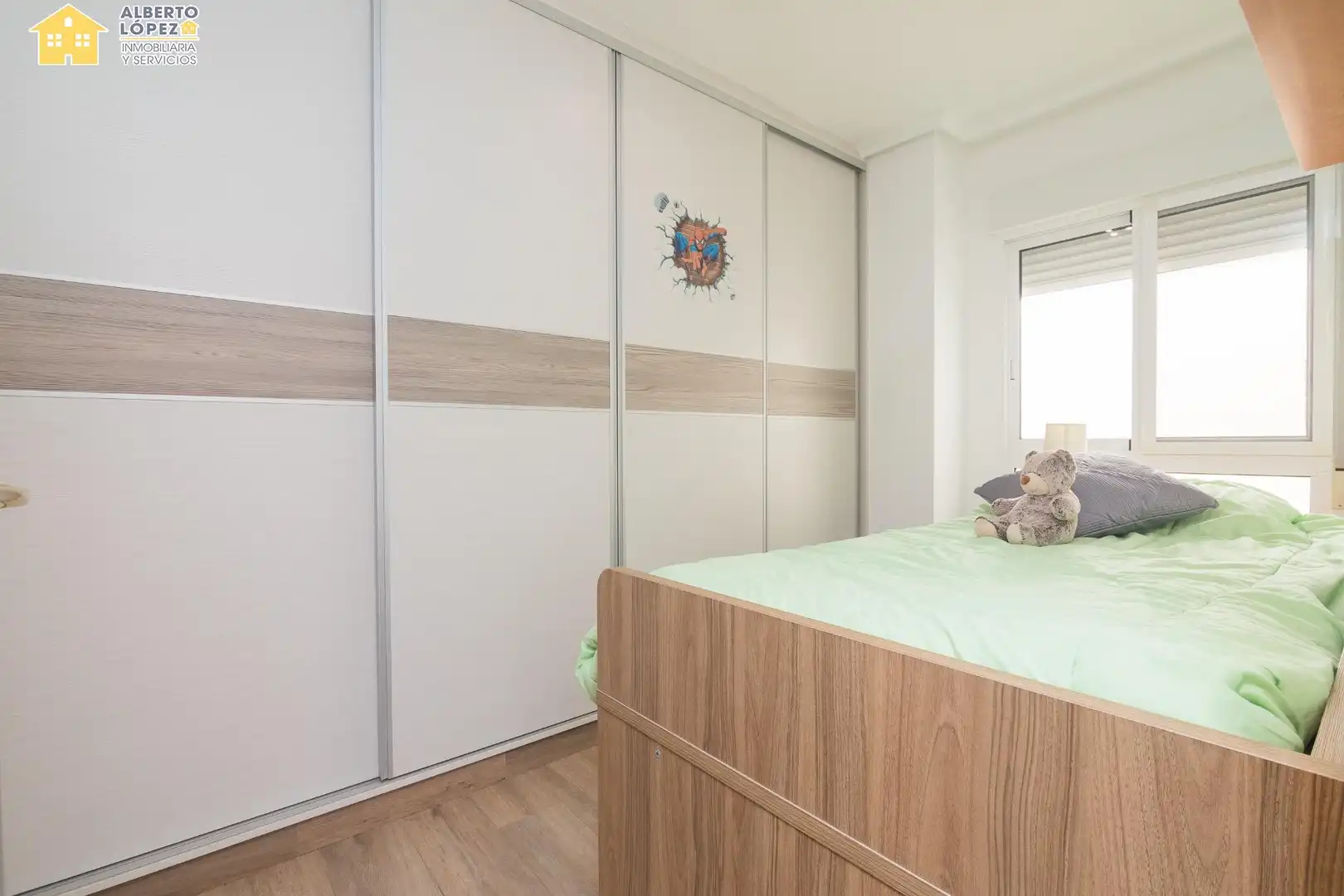 Dormitori de Àtic en venda en Santa Pola amb Aire condicionat, Terrassa i Balcó