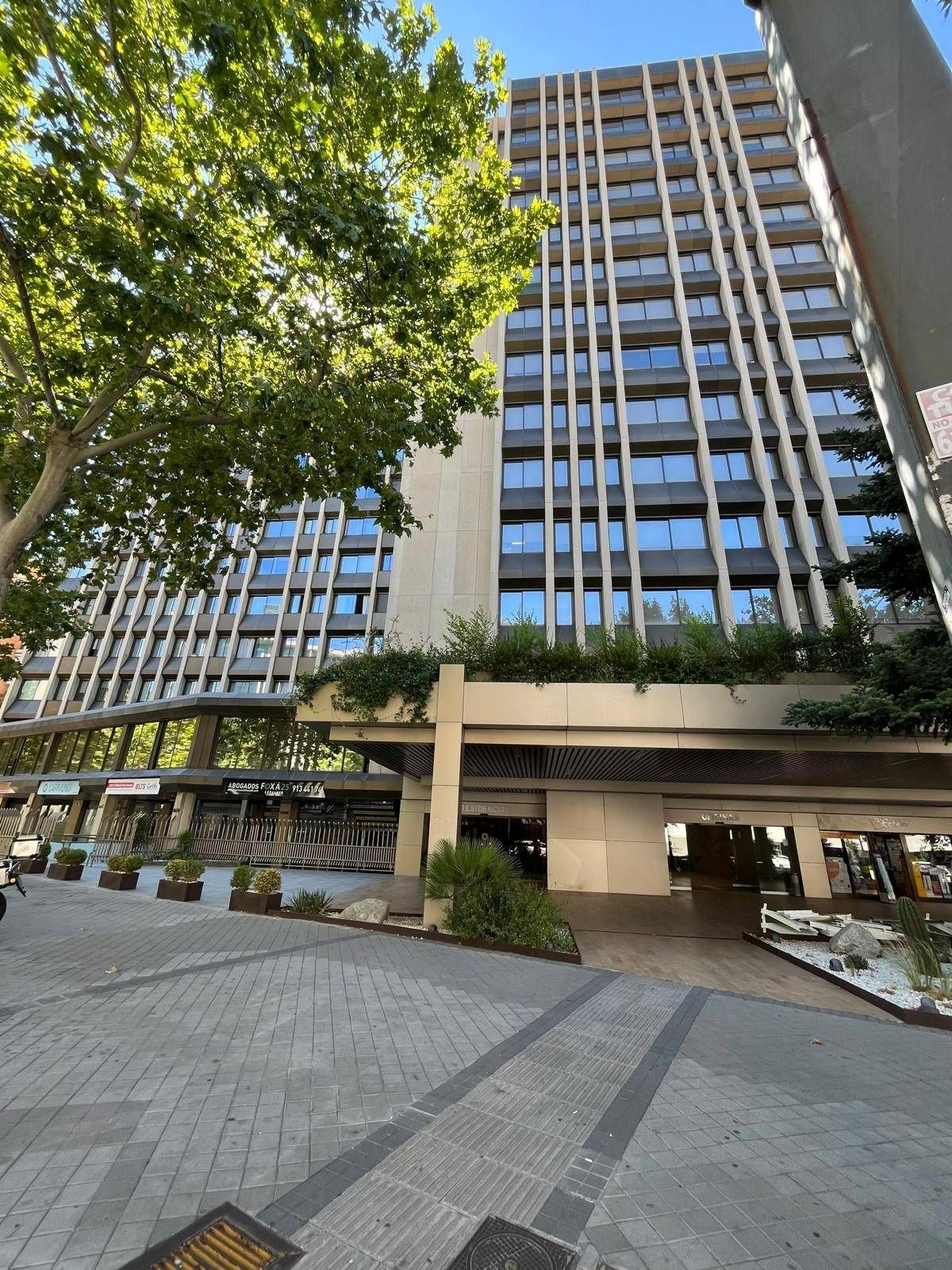 Exterior view of Flat to rent in  Madrid Capital  with Air Conditioner and Heating