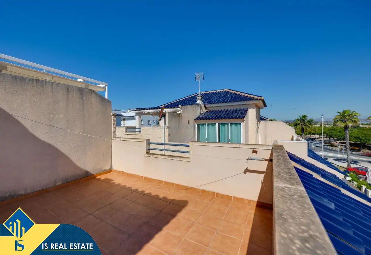 Terrassa de Casa adosada en venda en Torrevieja amb Aire condicionat, Calefacció i Terrassa