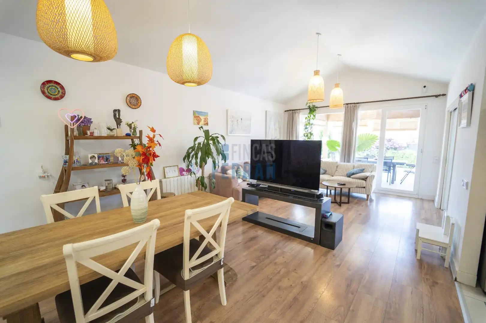 Sala de estar de Casa o chalet en venta en El Vendrell con Calefacción, Parquet y Terraza