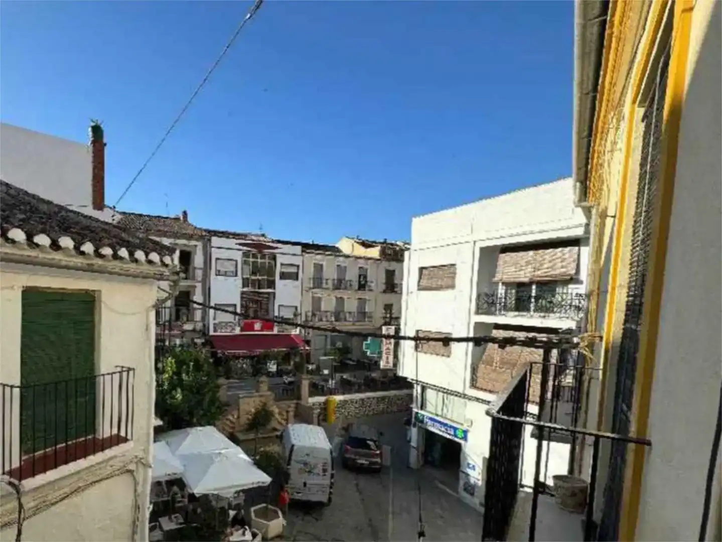 Vista exterior de Pis en venda en Archidona amb Jardí privat, Parquet i Traster