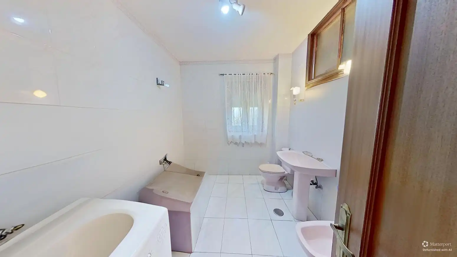 Baño de Casa o chalet en venta en El Astillero   con Calefacción, Terraza y Balcón